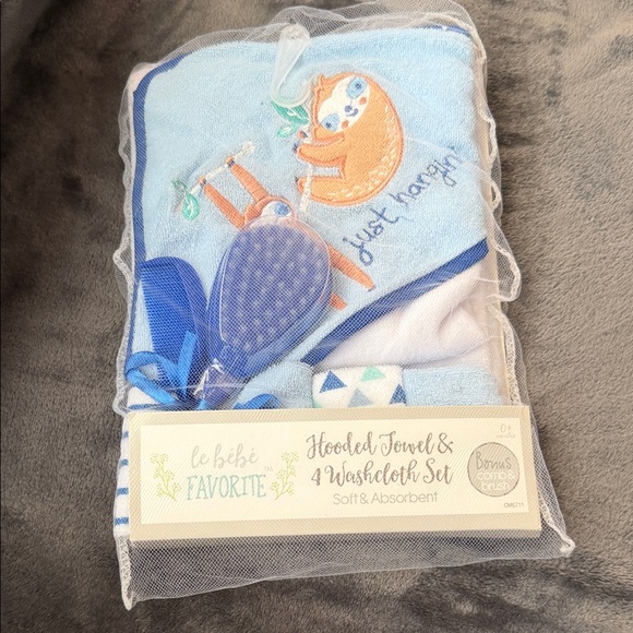 Baby Essentials Bundle Set - Picture 6 of 8